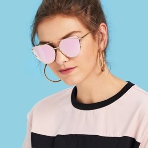 Gold Metal Frame With Pink Lens Sunglasses